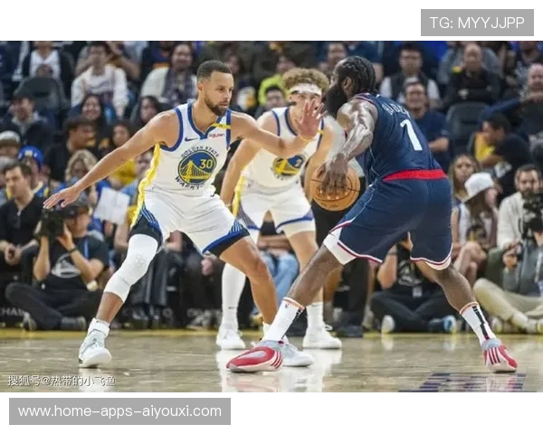 哈登连续牵引防守,快船攻势完美衔接